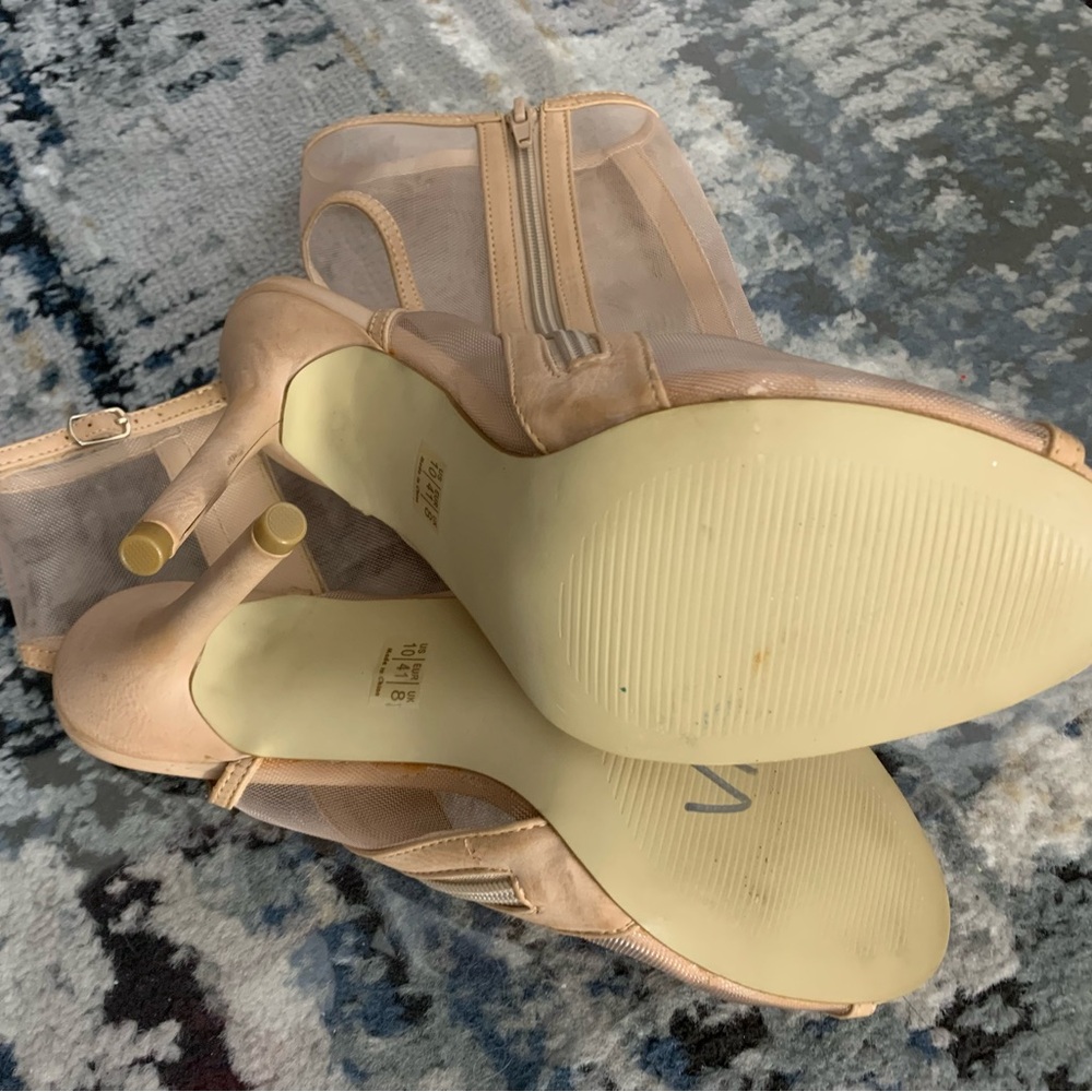 Shoes - Picture 9 of 9